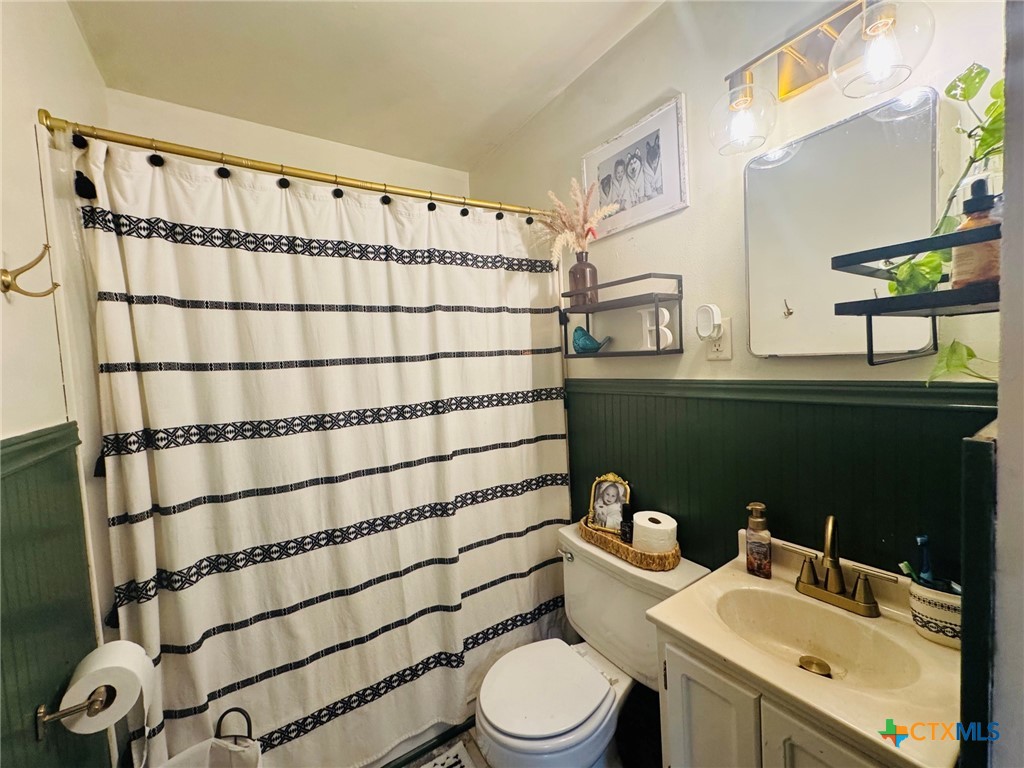 main property photo 16