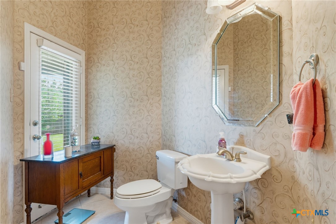 main property photo 23