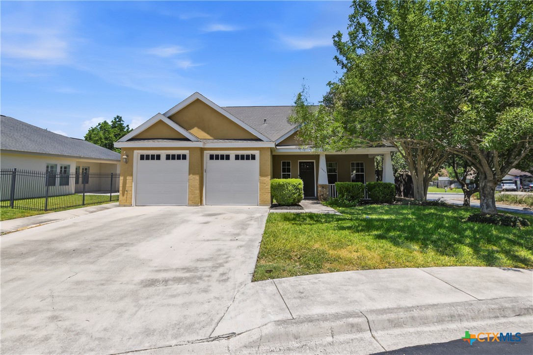 main property photo 3