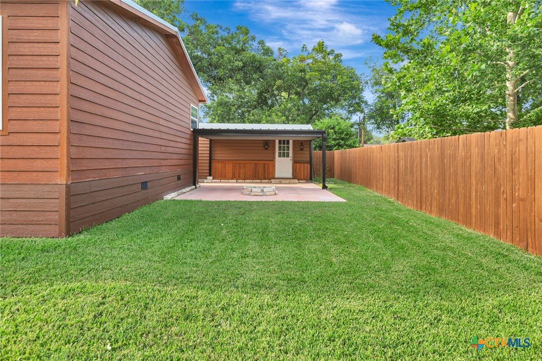 main property photo 40