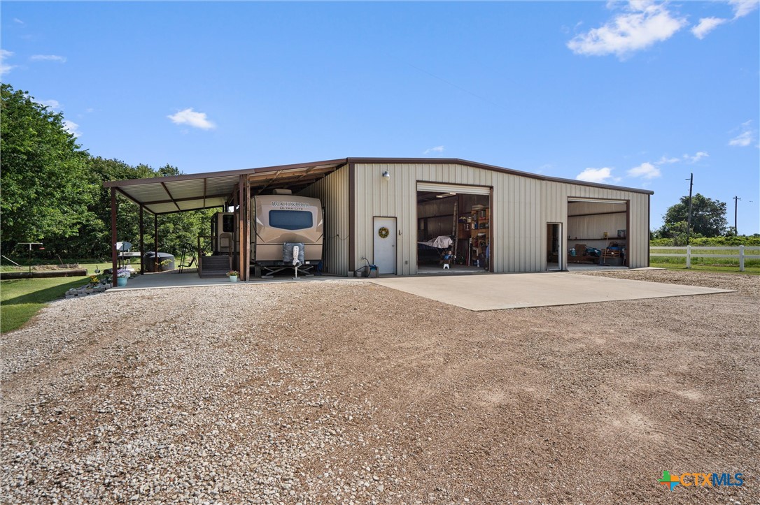 main property photo 40