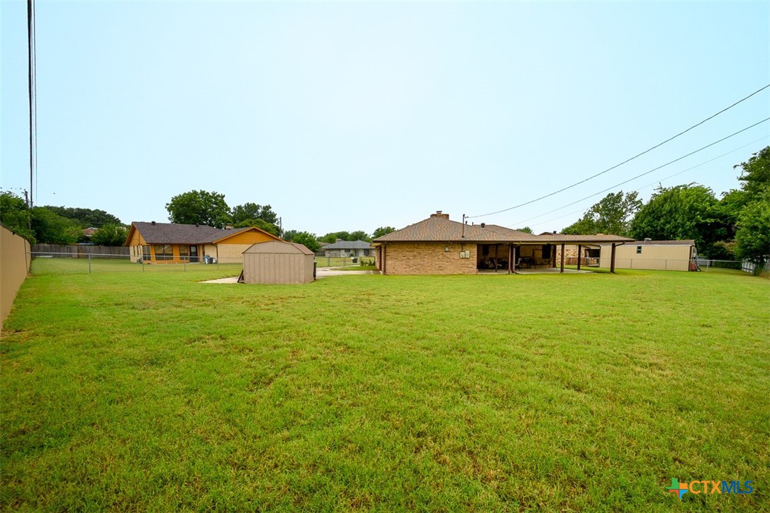 main property photo 30