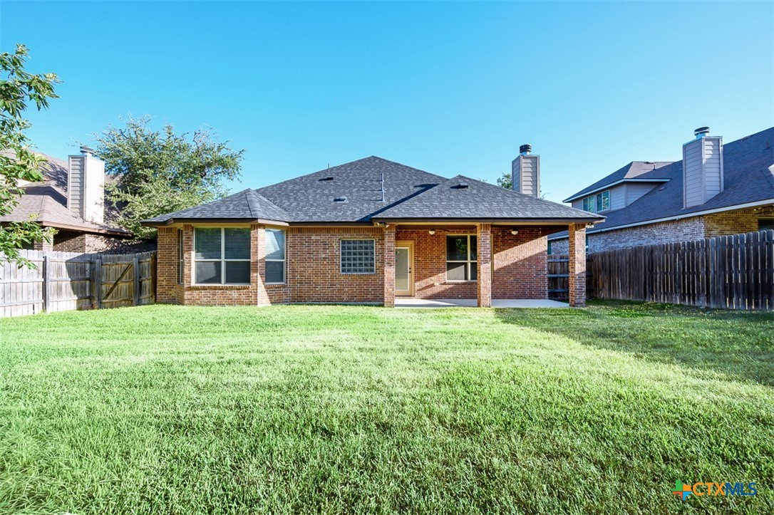main property photo 30