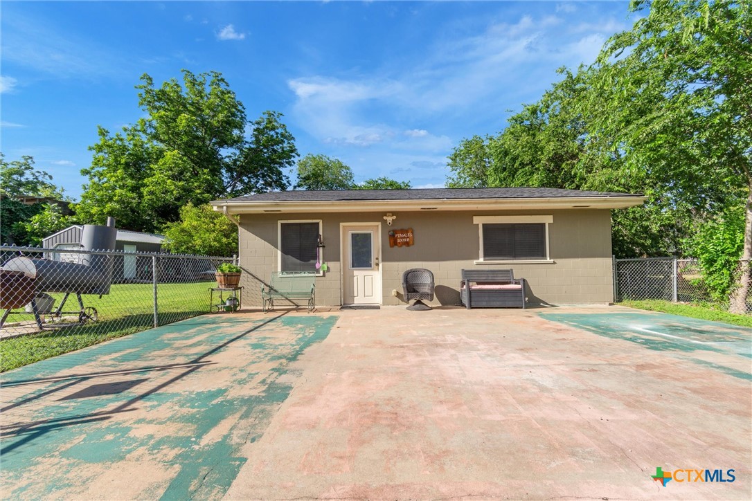main property photo 31