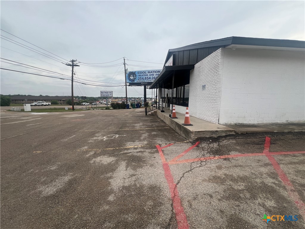 main property photo 10