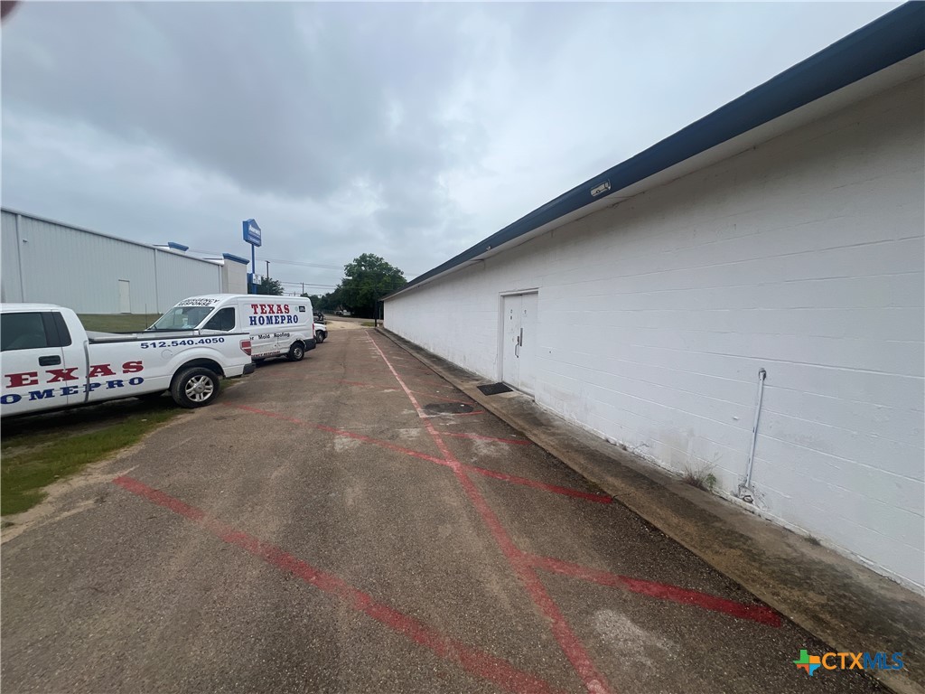 main property photo 8