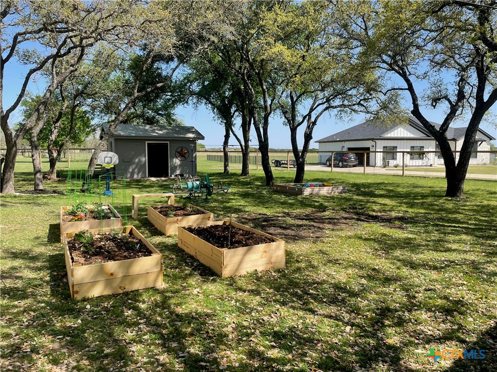 main property photo 36