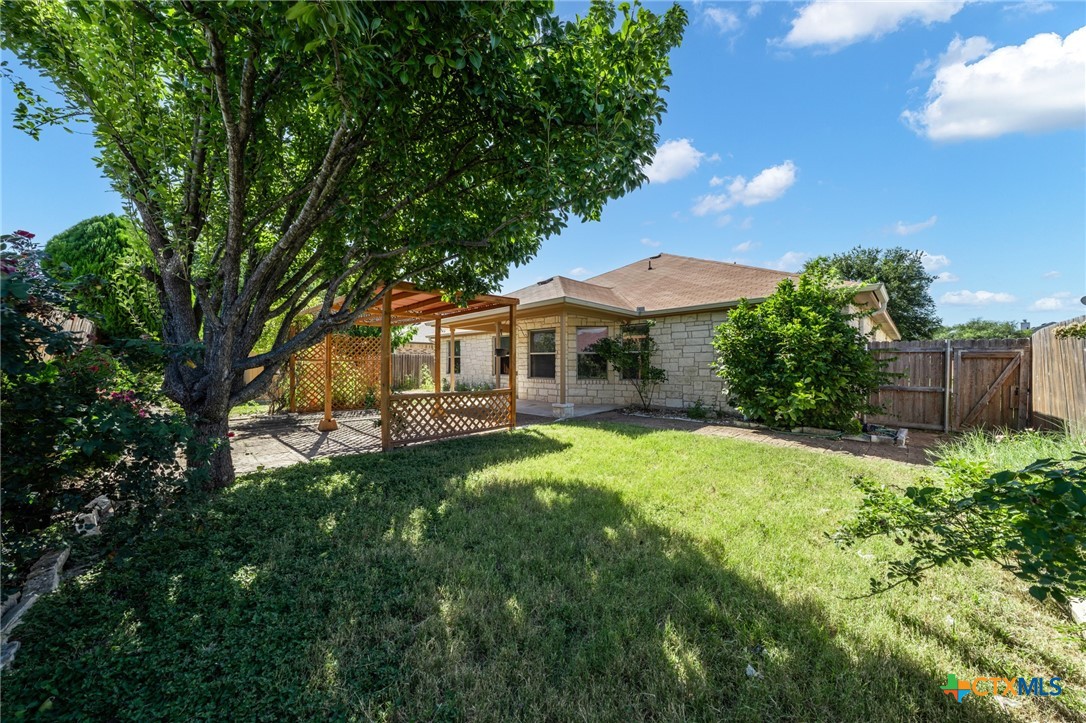 main property photo 34