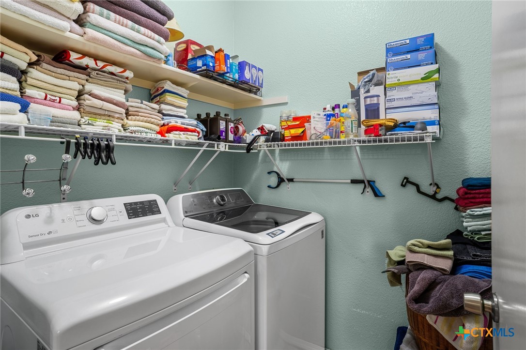 main property photo 16