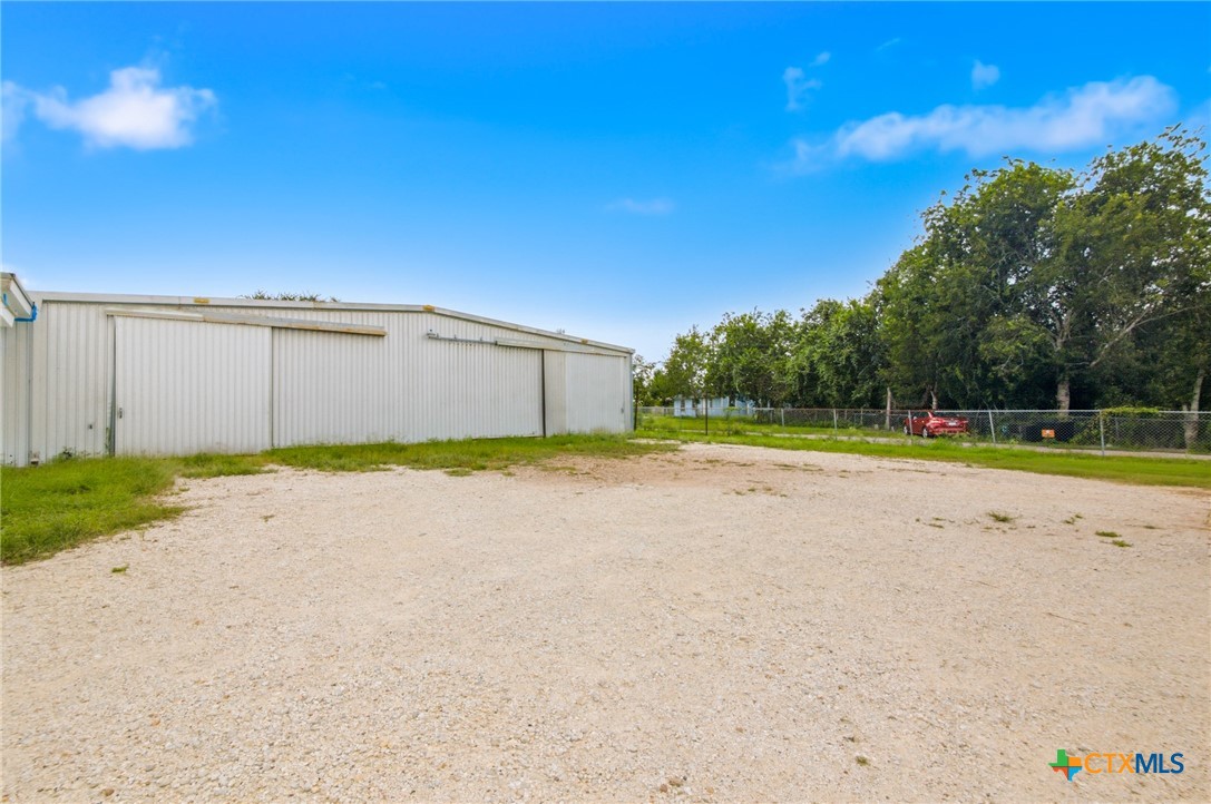 main property photo 32