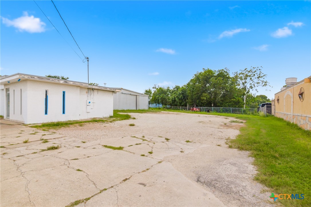 main property photo 34