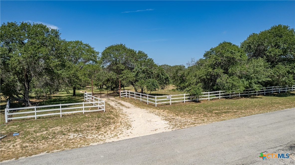 main property photo 11