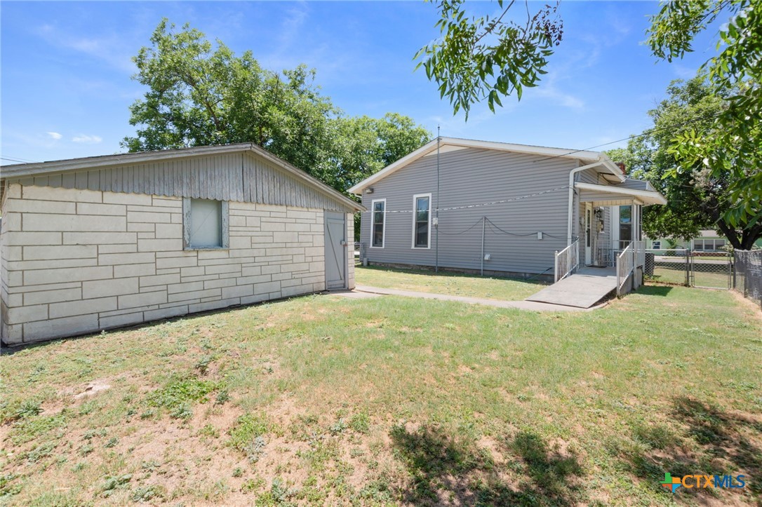 main property photo 5
