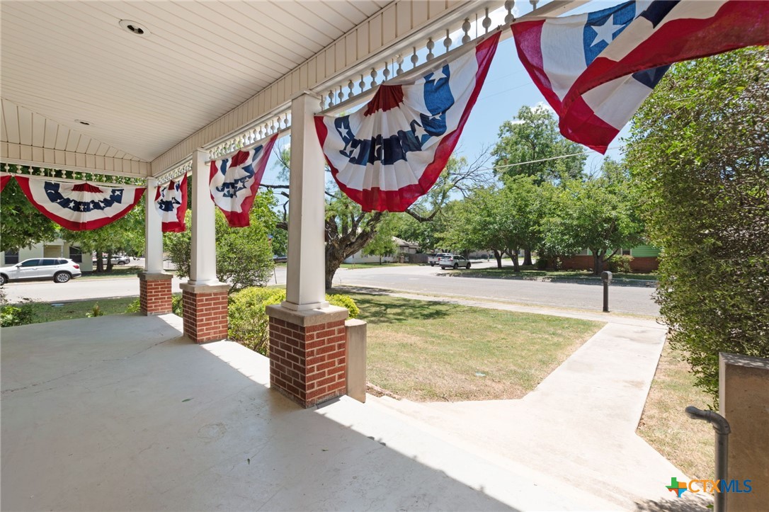 main property photo 7