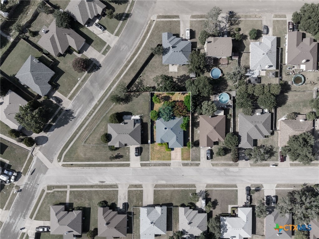 main property photo 27