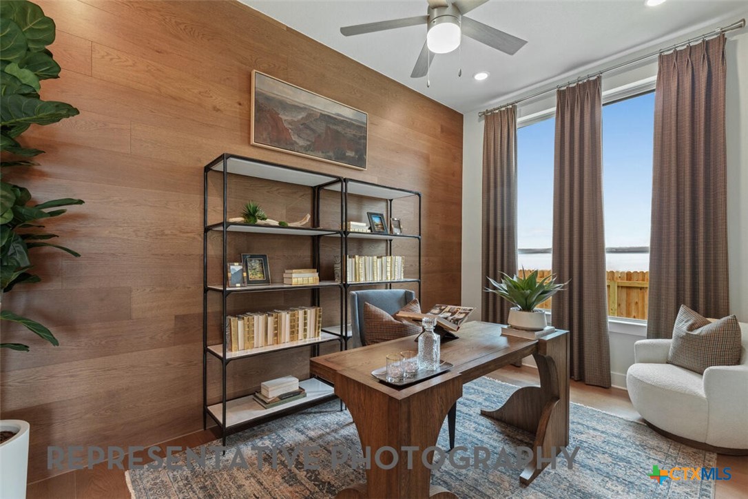 main property photo 19