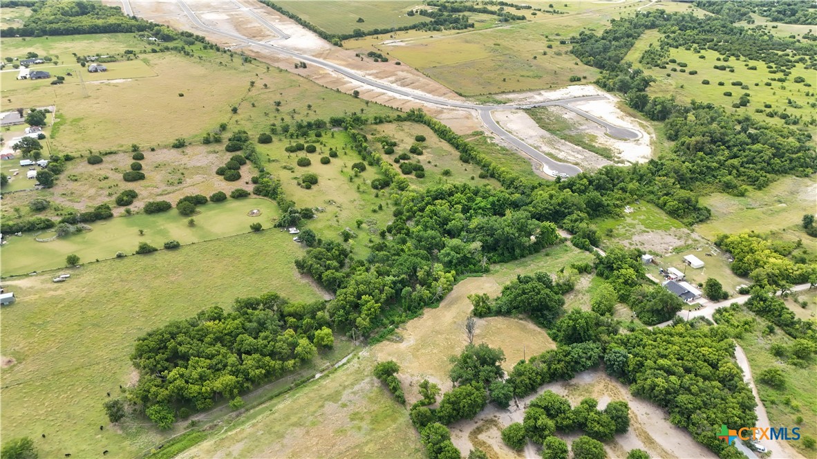 main property photo 11
