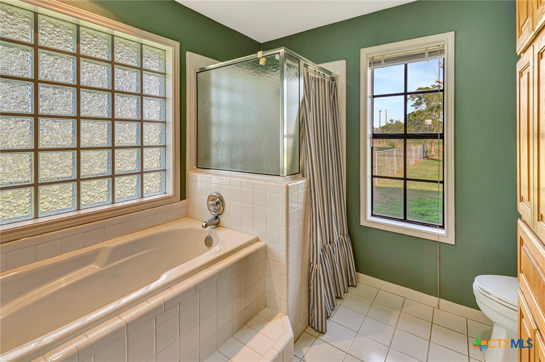 main property photo 16