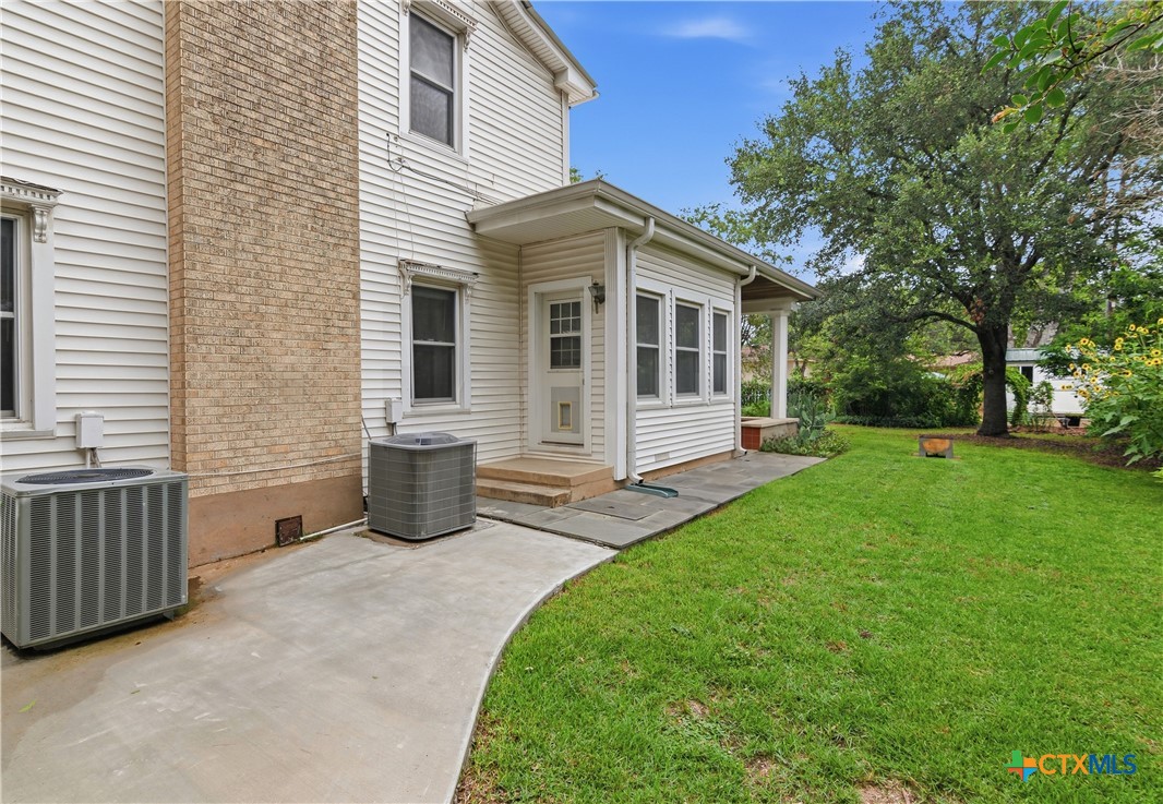 main property photo 29