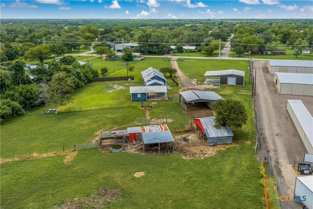main property photo 28