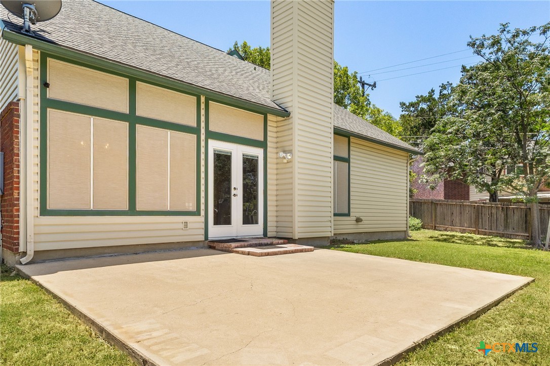 main property photo 28