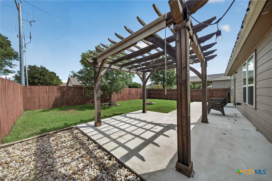 main property photo 26