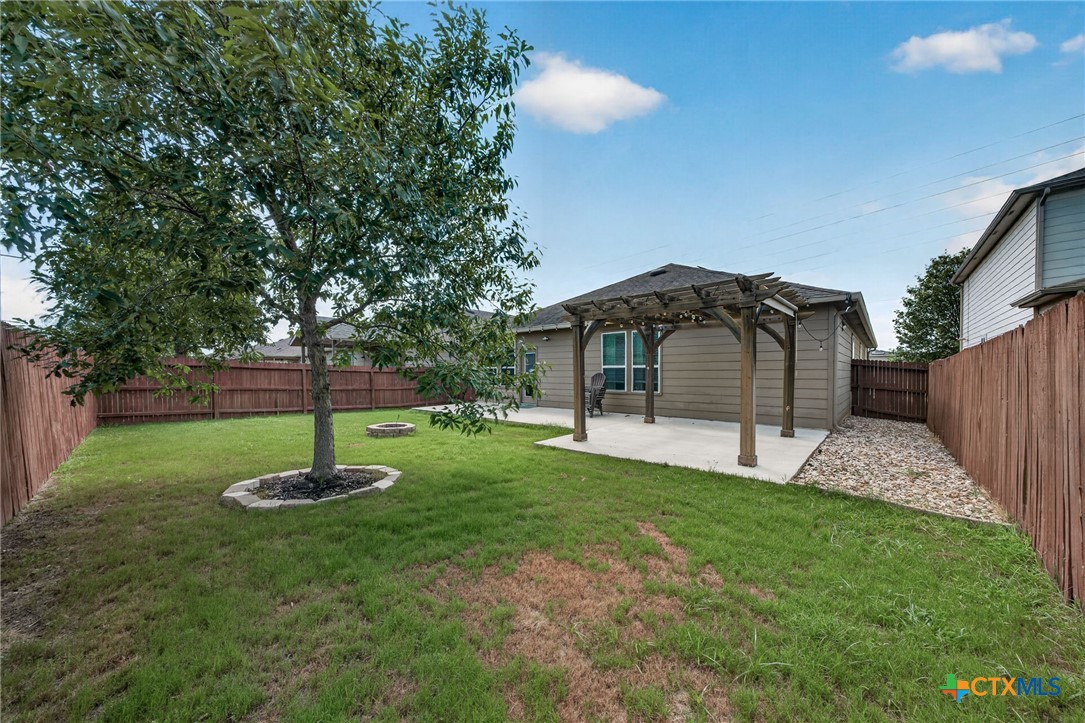main property photo 28