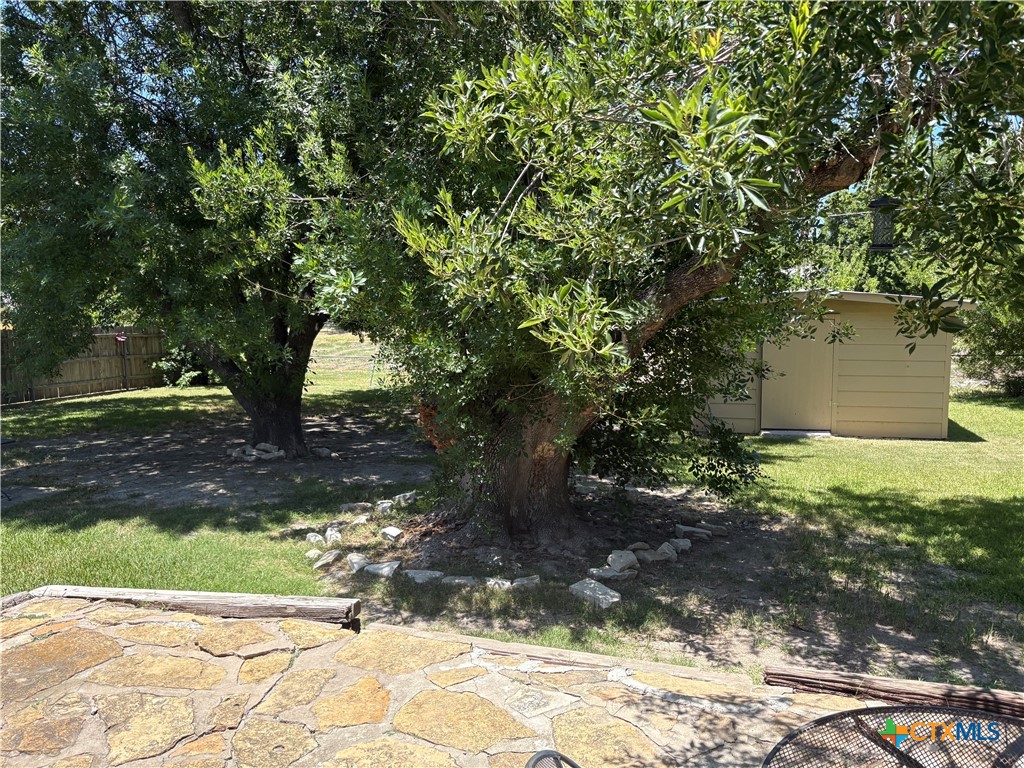 main property photo 11