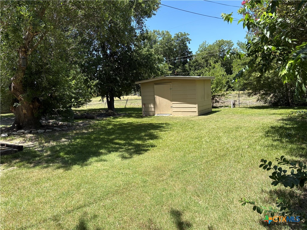 main property photo 14