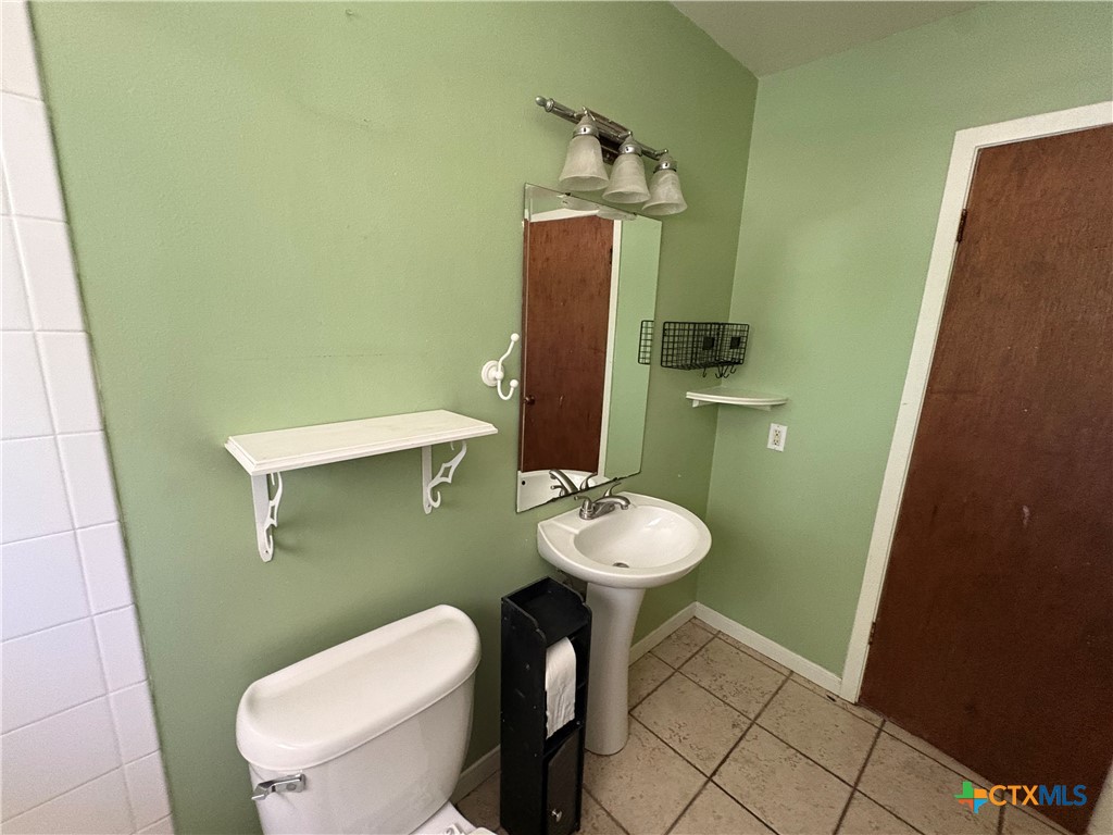 main property photo 7