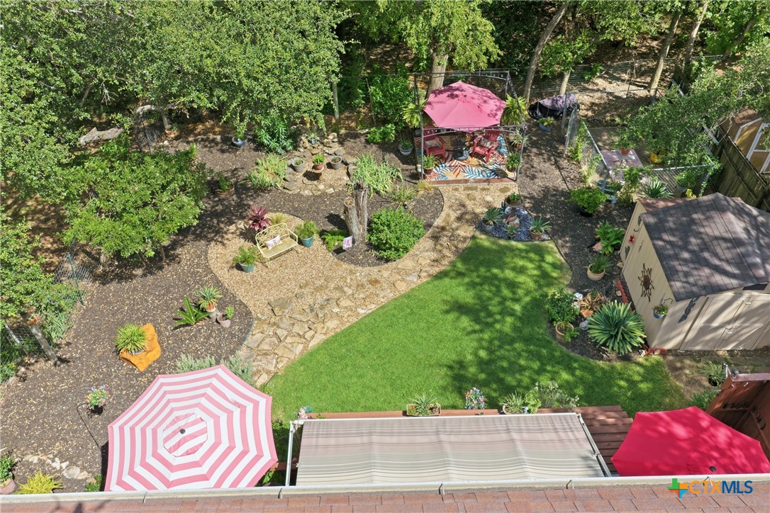 main property photo 37