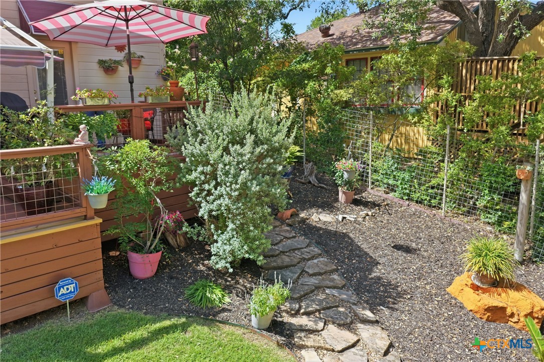 main property photo 38
