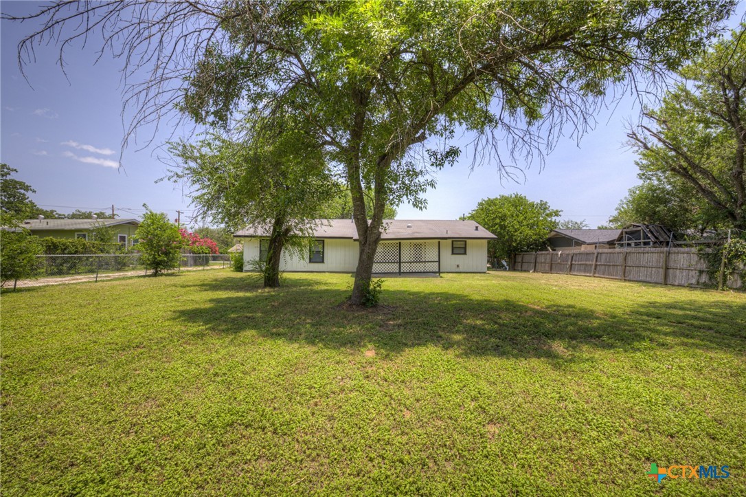 main property photo 28