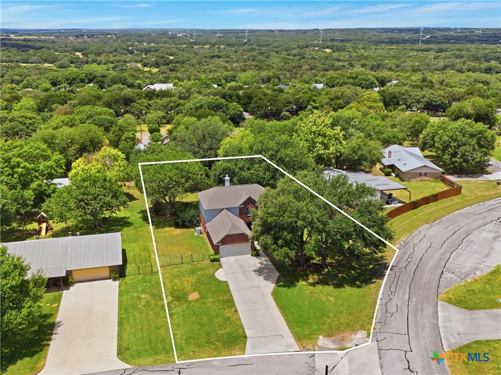 main property photo 28