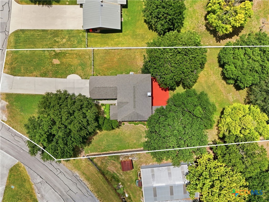 main property photo 30