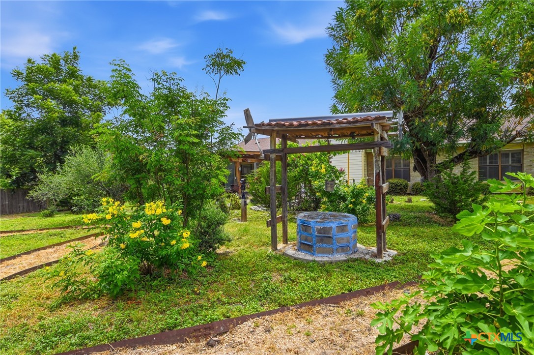 main property photo 28