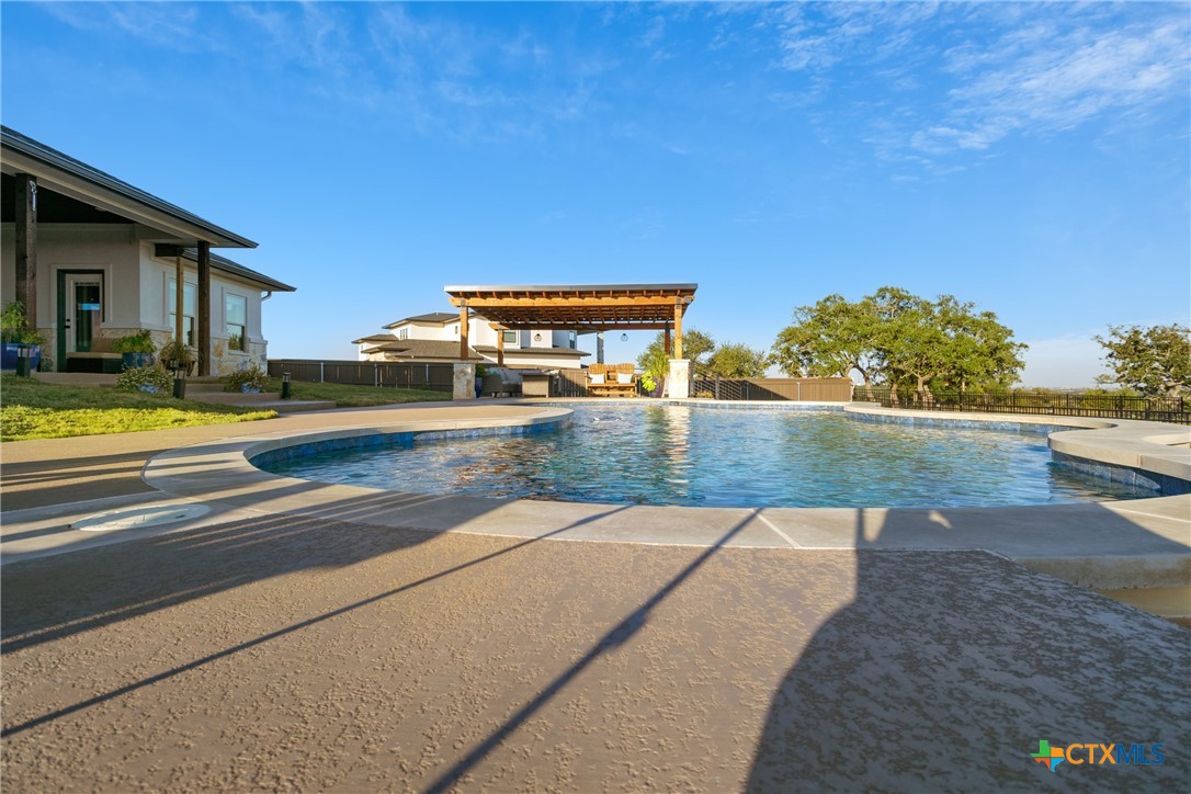 main property photo 42