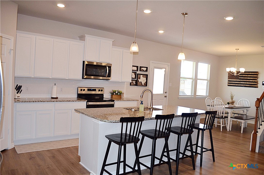 main property photo 5