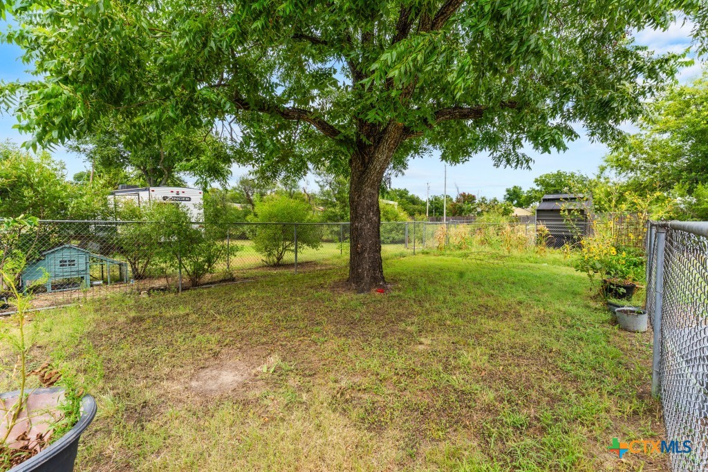 main property photo 39