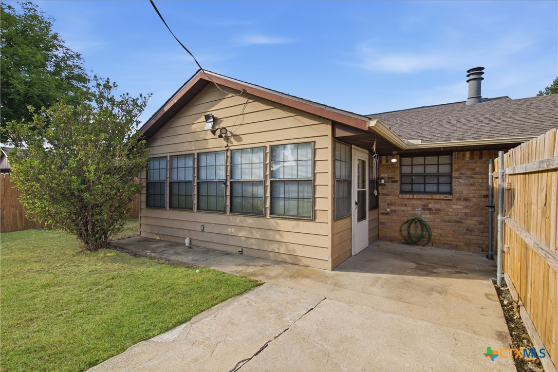 main property photo 19