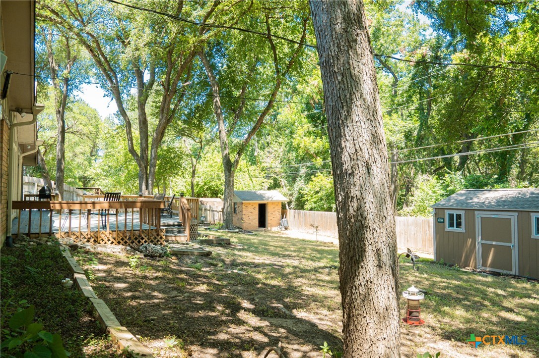 main property photo 30