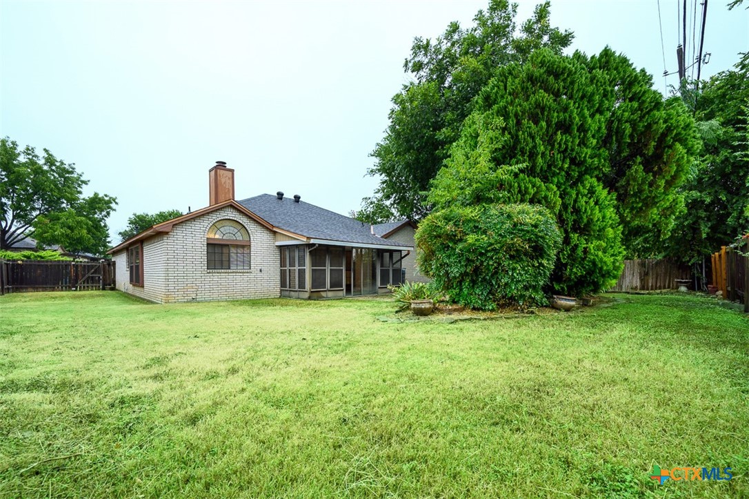 main property photo 28