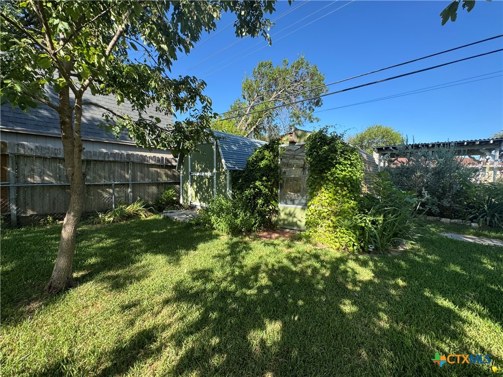 main property photo 34