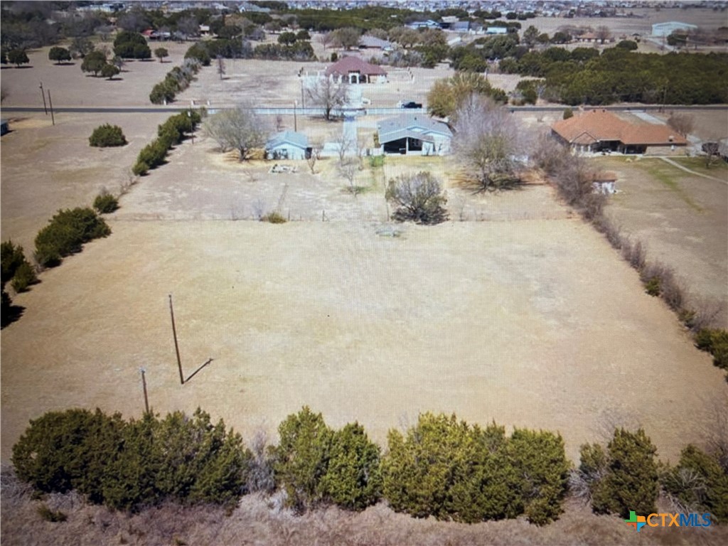 main property photo 31
