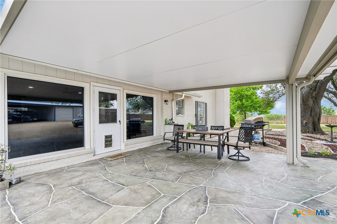main property photo 35