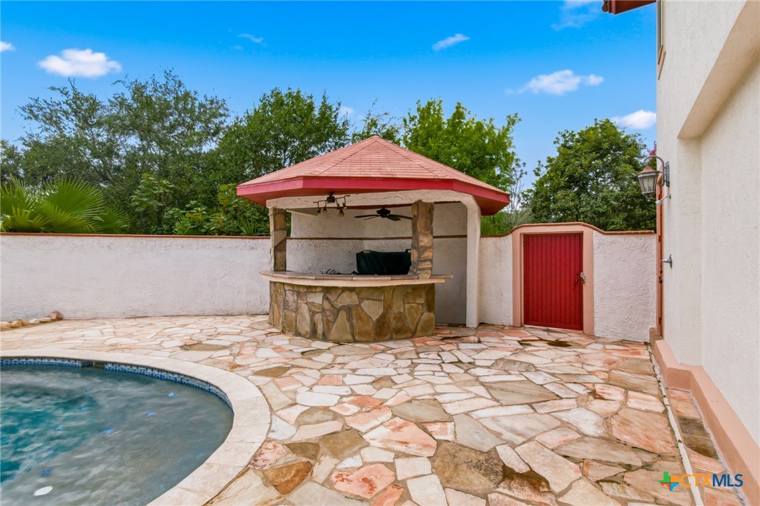 main property photo 45