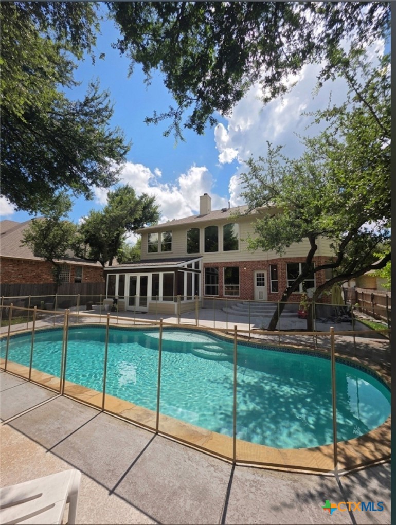 main property photo 25