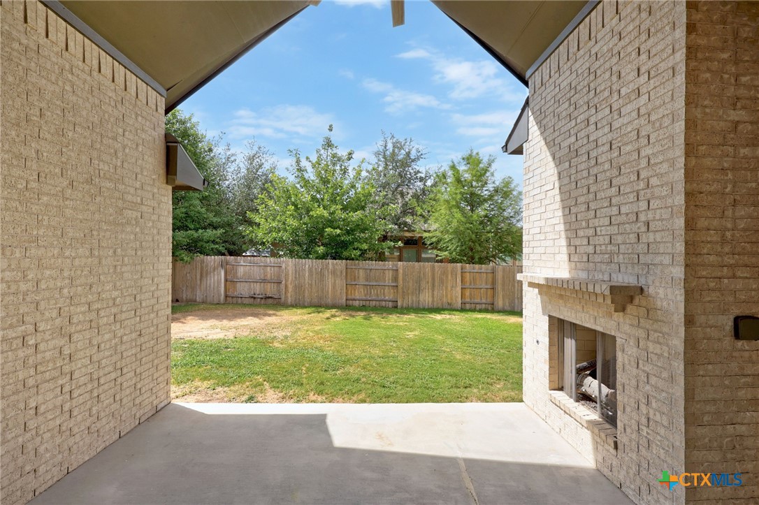 main property photo 29