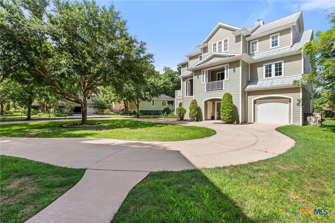 main property photo 11