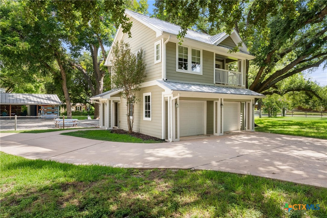 main property photo 35